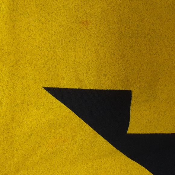 Michigan University T- Shirt - Picture 8 of 8